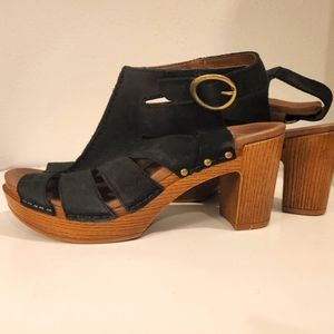 Dansko Demetra Sandal